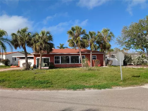 15806 Redington Dr, Redington Beach, FL 33708