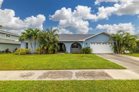 3145 Carlos Dr, Dunedin, FL 34698