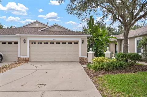 5851 Phoebenest Dr, Lithia, FL 33547