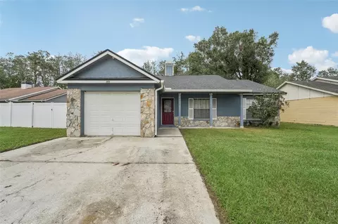 4616 N Country Hills Ct, Plant City, FL 33566