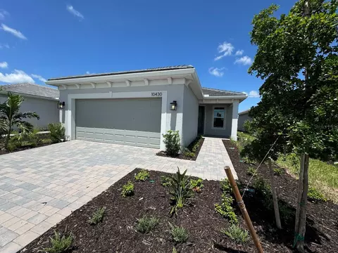 10430 Abaco Falls Dr, Englewood, FL 34223