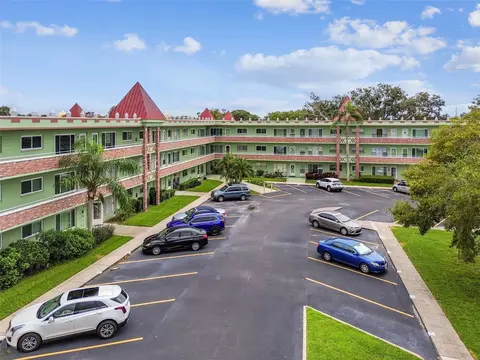 2359 Finlandia Ln #71, Clearwater, FL 33763
