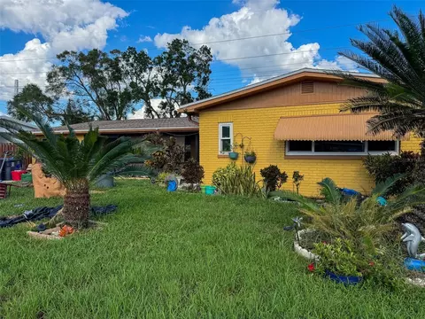 309 Country Club Dr, Oldsmar, FL 34677