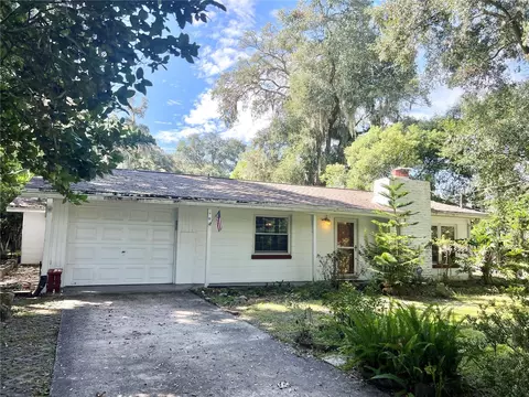 1909 E Flora St, Tampa, FL 33610