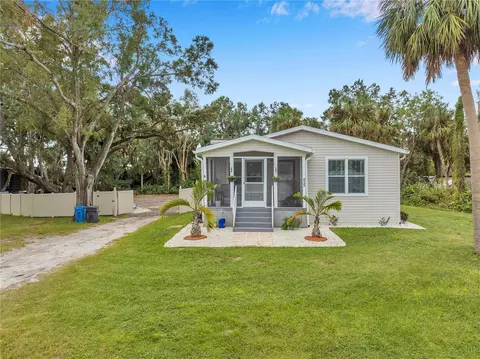 6125 Cedar Ave, Gibsonton, FL 33534