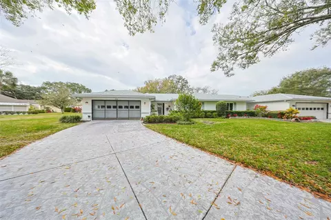 2531 Lynx Rd, Sun City Center, FL 33573