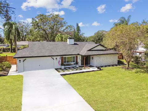 11902 Nicklaus Cir, Tampa, FL 33624