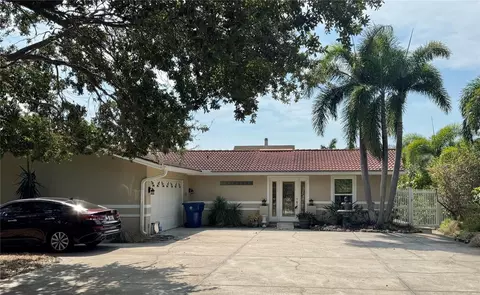 165 Shore Dr, Palm Harbor, FL 34683