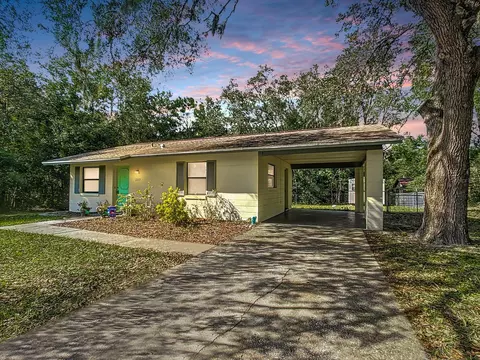 2265 W Eric Dr, Citrus Springs, FL 34434