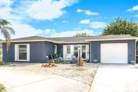 7624 Hawthorn Dr, Port Richey, FL 34668