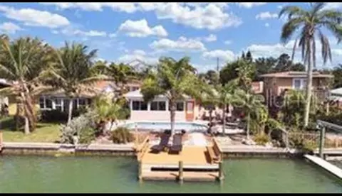 226 145th Ave E, Madeira Beach, FL 33708