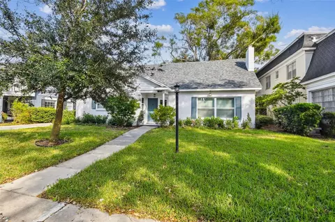 216 S Shore Crest Dr, Tampa, FL 33609