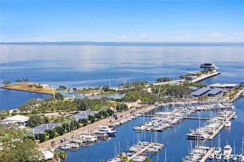 100 1st Ave N #2404, Saint Petersburg, FL 33701