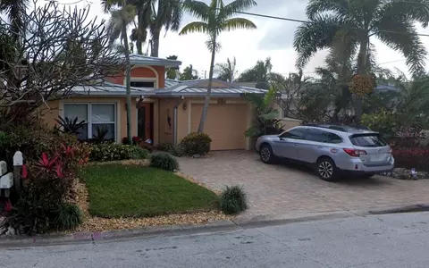 329 E Madeira Ave, Madeira Beach, FL 33708