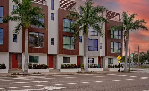 170 8th St N, Saint Petersburg, FL 33701