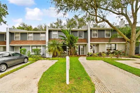 1213 Abbey Crescent Ln, Clearwater, FL 33759