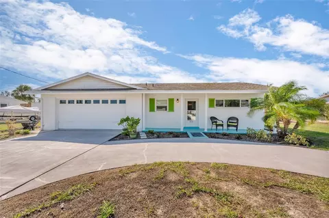 565 Sandlor Dr, Englewood, FL 34223
