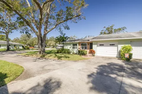 1182 Orange Tree Cir E #B, Palm Harbor, FL 34684