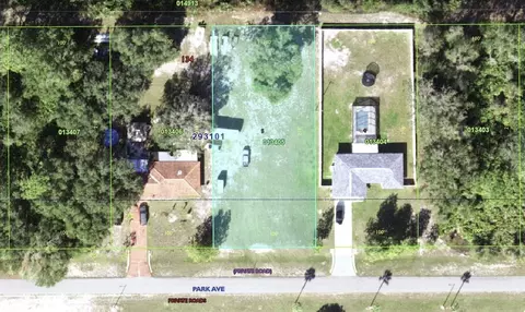 810 Park Ave, Indian Lake Estates, FL 33855