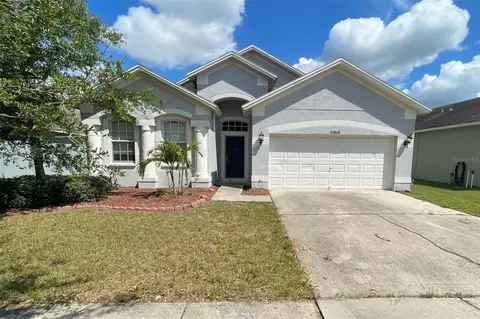 10868 Standing Stone Dr, Wimauma, FL 33598