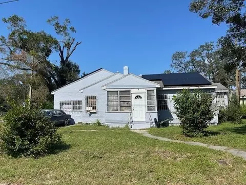 1525 13th Ave S, Saint Petersburg, FL 33705