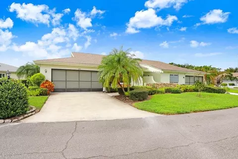 2006 Hartlebury Way, Sun City Center, FL 33573