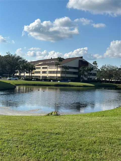13610 S Village Dr #4303, Tampa, FL 33618