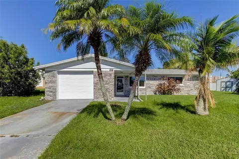 2716 Flint Isle Pl, Holiday, FL 34691