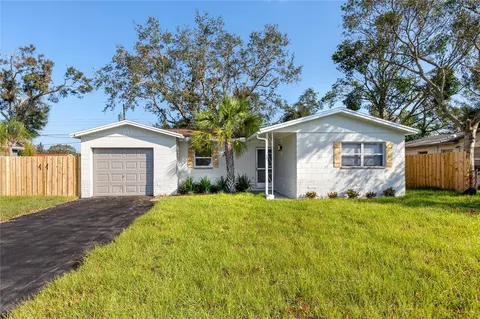 840 16th Ave SW, Largo, FL 33770