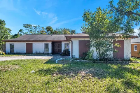 601 Barkfield St, Brandon, FL 33511