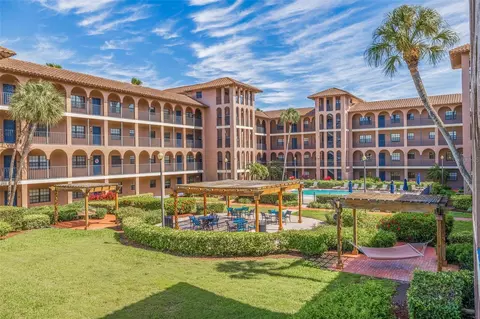 6100 Gulfport Blvd S #316, Gulfport, FL 33707