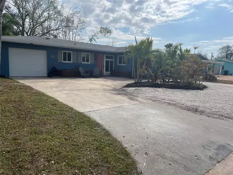 2716 Miriam St S, Gulfport, FL 33711