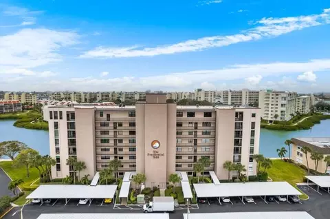 7600 Sun Island Dr S #601, South Pasadena, FL 33707