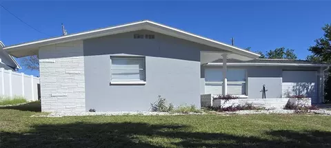 3246 Briar Cliff Dr, Holiday, FL 34691