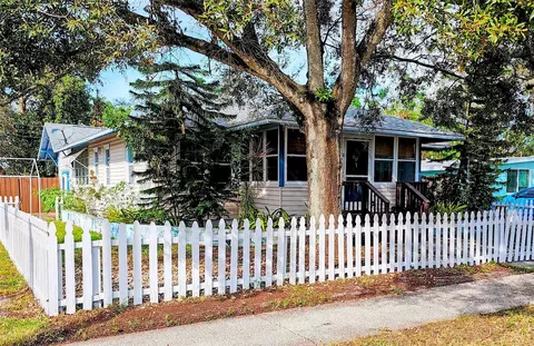 5029 9th Ave S, Gulfport, FL 33707
