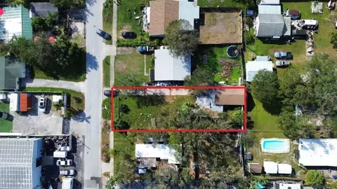 6637 50th Ave N, Saint Petersburg, FL 33709