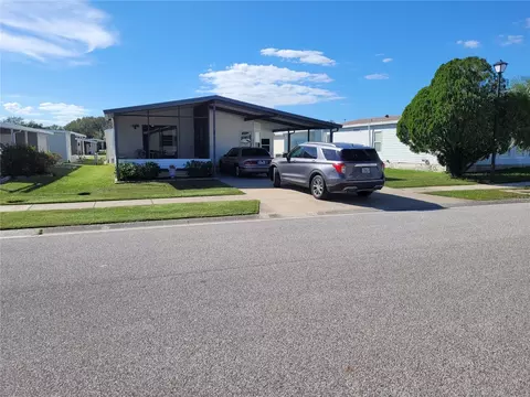 3825 Julie Dr, Wesley Chapel, FL 33543