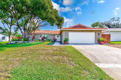 520 Plover Pl, Palm Harbor, FL 34683
