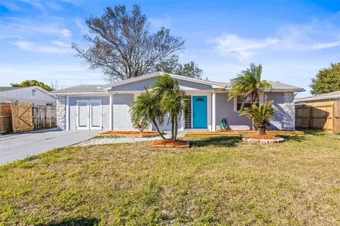 3243 Rock Royal Dr, Holiday, FL 34691