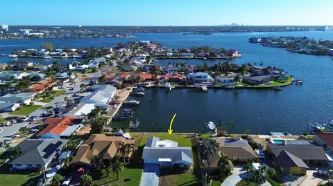 6371 2nd Palm Pt, Saint Pete Beach, FL 33706