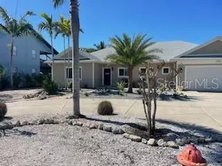520 75th St, Holmes Beach, FL 34217 photo 1