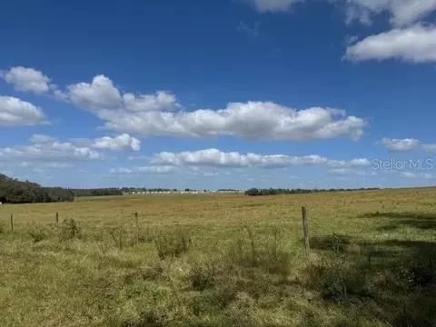 8334 Cass Rd, Zephyrhills, FL 33540