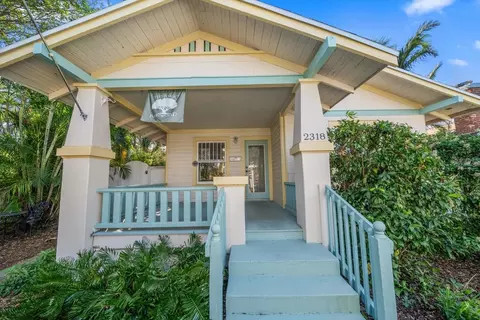 2318 Dartmouth Ave N, Saint Petersburg, FL 33713