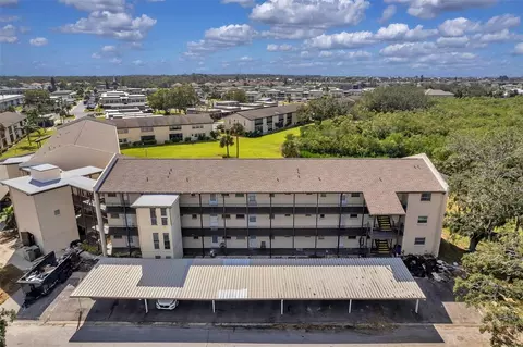 5245 Amulet Dr #208, New Port Richey, FL 34652
