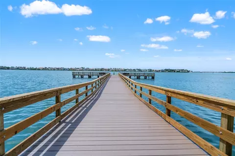 5200 Brittany Dr S #1202, Saint Petersburg, FL 33715