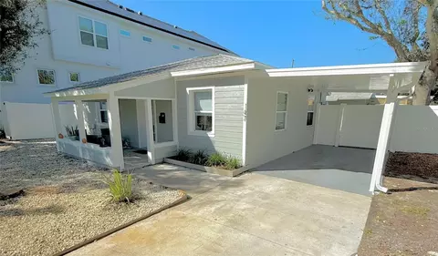 147 42nd Ave NE, Saint Petersburg, FL 33703