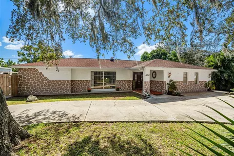 5814 Riddle Rd, Holiday, FL 34690