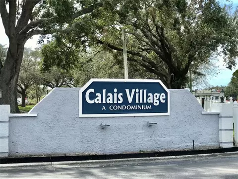 5943 Calais Blvd N #11, Saint Petersburg, FL 33714