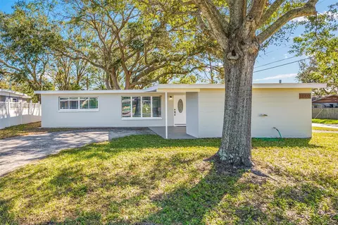11809 104th St, Largo, FL 33773