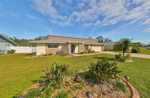 1716 W Del Webb Blvd, Sun City Center, FL 33573
